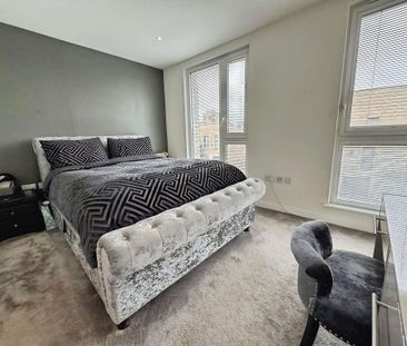 4 bedroom terraced house to rent - Photo 5