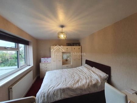 3 bedroom end of terrace house to rent - Photo 3
