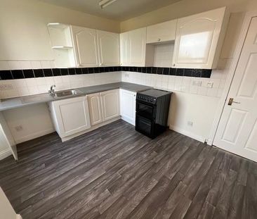 3 bedroom flat to rent - Photo 1