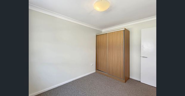 Charming Home in the Heart of East Maitland - Photo 1