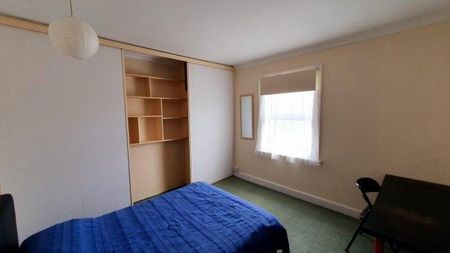 4 bedroom house share to rent - Photo 5