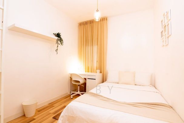 Carrer de Mas, L'Hospitalet de Llobregat, Catalonia 08904 - Photo 1