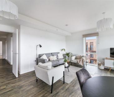 3 bedroom apartment to rent - Photo 2