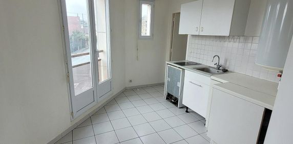 Location Appartement 1 pièce 37m² GOUSSAINVILLE 95190 - Photo 2
