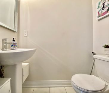 For Lease - 721 Lawrence Avenue Unit# 68, Toronto, Ontario - Photo 2