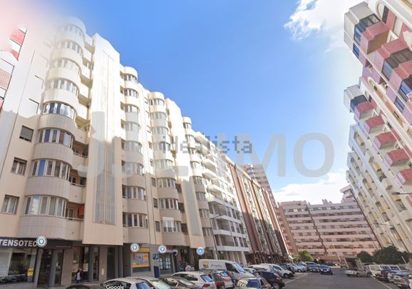 Apartamento em Laranjeiras, São Domingos de Benfica - Photo 1