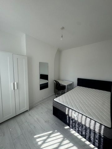 4 Bed Terraced House, Beatrice St, L20 - Photo 4