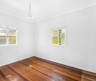Could this be your new family home? - Photo 4