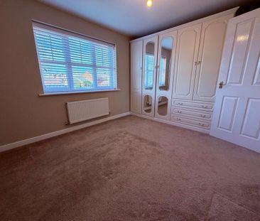 2 bedroom semi-detached house to rent - Photo 5