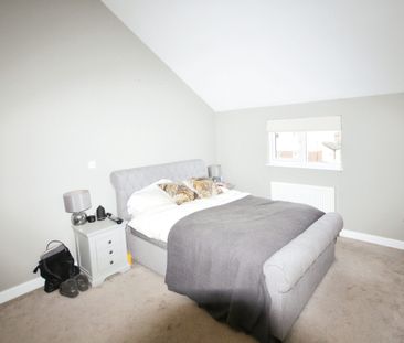 Three-Bedrooms Semi-Detached House - Photo 5