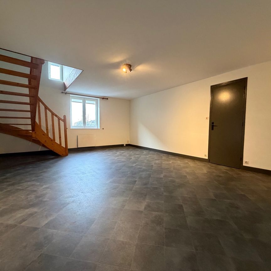 Location Appartement 3 pièces 58m² ST LEONARD DE NOBLAT 87400 - Photo 1
