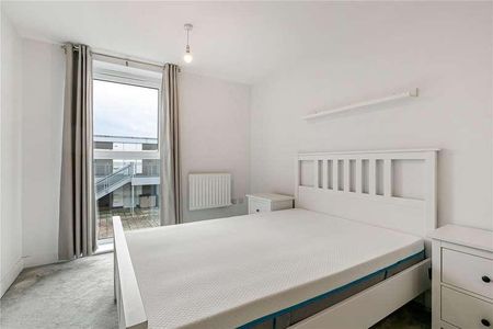 Mole Road, Hersham, Walton-on-thames, Surrey, KT12 - Photo 2