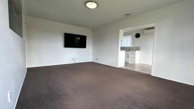 Sunny Family Home in Great location - Photo 1