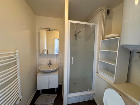 Location Appartement 1 pièce 18m² - Photo 4