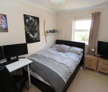 4 bedroom terraced house to rent - Photo 5