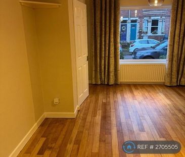 3 bedroom end of terrace house to rent - Photo 4