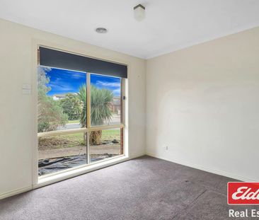 Neat & Tidy 2-Bedroom Unit in Prime Werribee Location! - Photo 1
