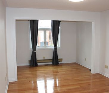 For Lease - 2033 Lumberman Lane, Oakville, Ontario - Photo 6