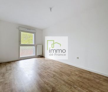 Location Appartement 3 pièces 76m² - Photo 3