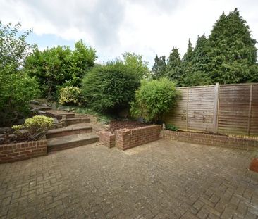 Micklefield Road, High Wycombe, Buckinghamshire,HP13 - Photo 2