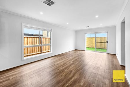 A Home That Speaks for Itself! - Photo 3