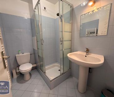 Location Appartement 2 pièces 32m² FONTAINES SUR SAONE 69270 - Photo 2