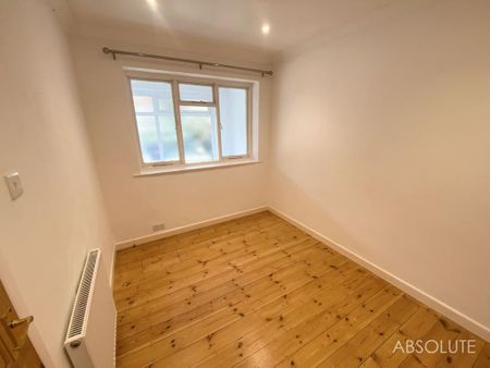 2 bedroom semi-detached bungalow to rent - Photo 3