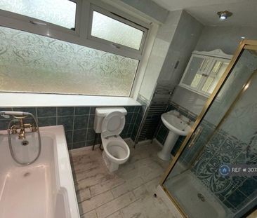 3 bedroom terraced house to rent - Photo 6
