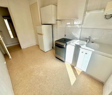 Location Appartement 2 pièces 57m² LYON 7ème - Photo 6