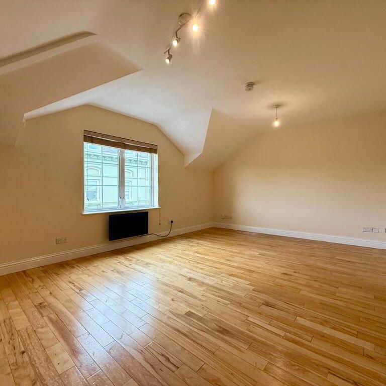 39 Glenmore Place, Lisburn, BT27 4QT - Photo 1