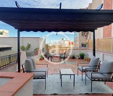 Piso de alquiler en Carrer D'amílcar, El Guinardó - Photo 1