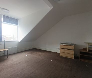 1 Bed Flat, Romford Road, E7 - Photo 5