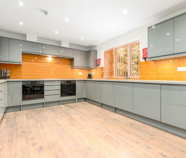 1 bedroom in a house share to rent - Photo 3
