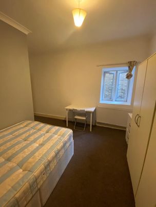 Room in a Shared Flat, Clubhouse, NW10 - Photo 1