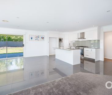 21 Mariposa St, Orange NSW 2800 - House For Rent | Domain - Photo 2