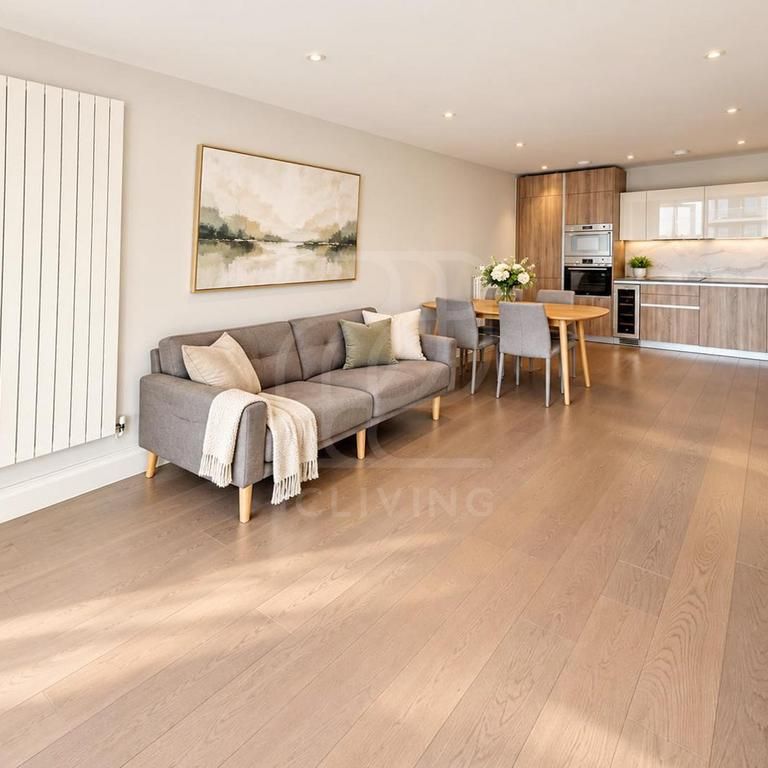 3 bedroom flat to rent - Photo 1