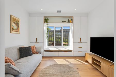 16 Howard Street, - Photo 5