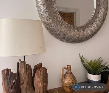 1 bedroom in a house share to rent - Photo 5