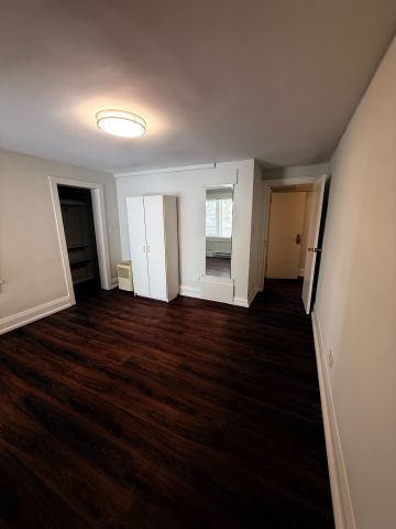 For Lease - 2673 Lake Shore Boulevard, Toronto, Ontario - Photo 2