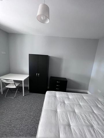 5 bedroom house share to rent - Photo 2