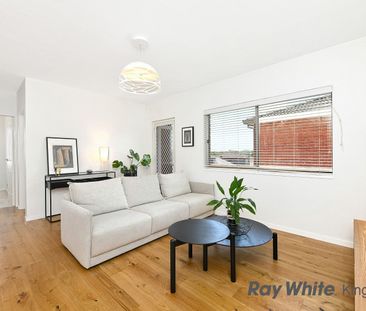 Elegantly designed and fully furnished two-bedroom apartment - Photo 1