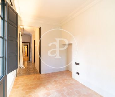 Refurbished flat for rent in Sant Jaume - Photo 2