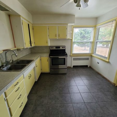 Spacious Home with Large Yard near Fraser Highway - Photo 3