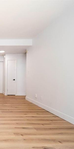 Montréal – 1 MOIS GRATUIT – 3 1/2 et 4 1/2 Côte-des-Neiges Frigo, poêle inclus - Photo 1
