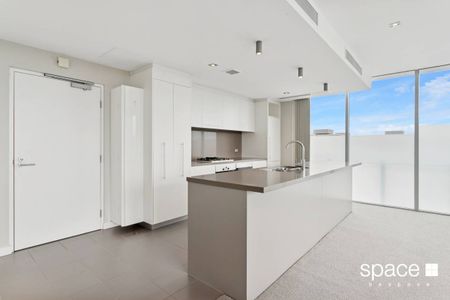 Unfurnished apartment in the heart of Claremont Quarter - Photo 2