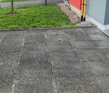 CUVRY-RESIDENCE RECENTE-F2 MEUBLE-CUISINE EQUIPEE-GARAGE - Photo 6