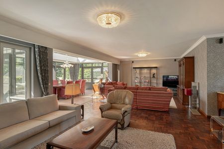 Karaktervolle villa met zwembad op een perceel van 2.585m² - Photo 3