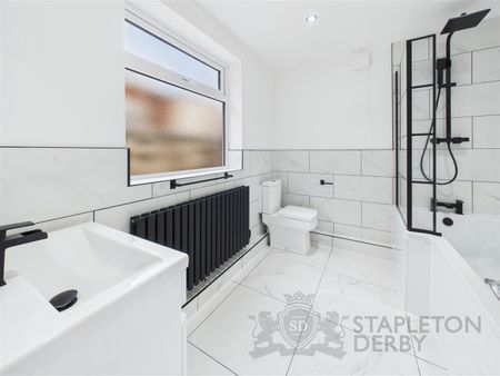 2 Bedroom Terraced House for Rent - Photo 3