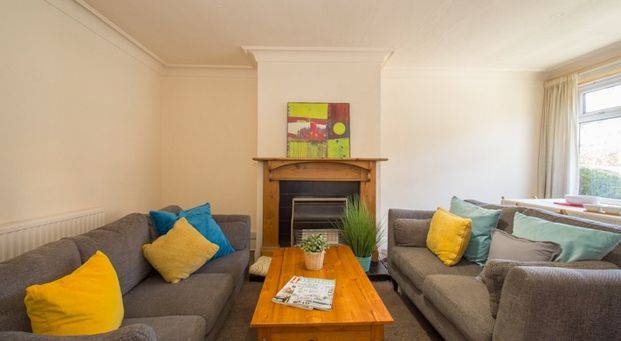 4 Hessle Road, Hyde Park, Leeds, LS6 1EH - Photo 1