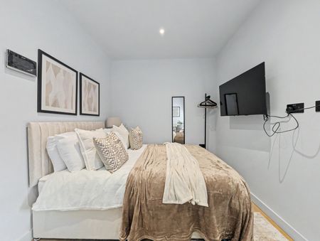 Studio Flat, High Road, N15 - Photo 2